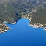 Seaside House For Families With Children Cove Pokrivenik, Hvar - 12040 Vikendica *
