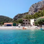 Seaside House For Families With Children Cove Pokrivenik, Hvar - 12040
